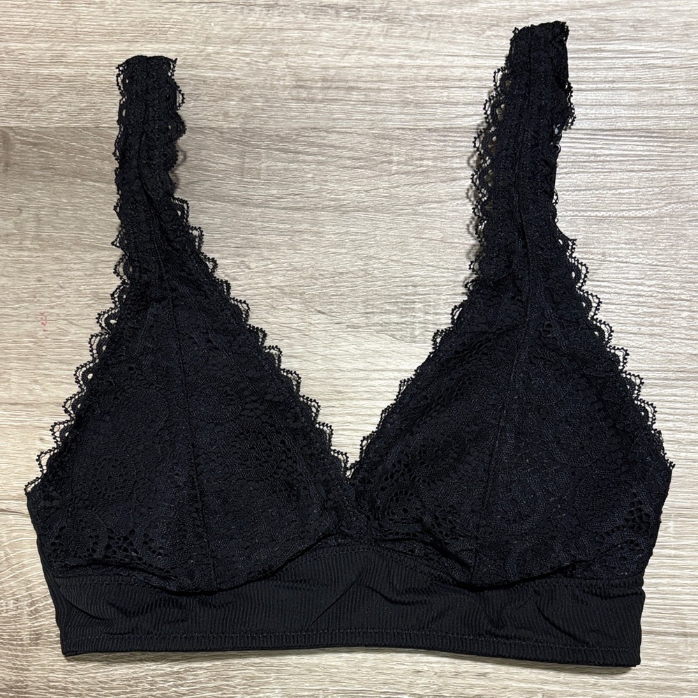 SO Black Lace Bralette